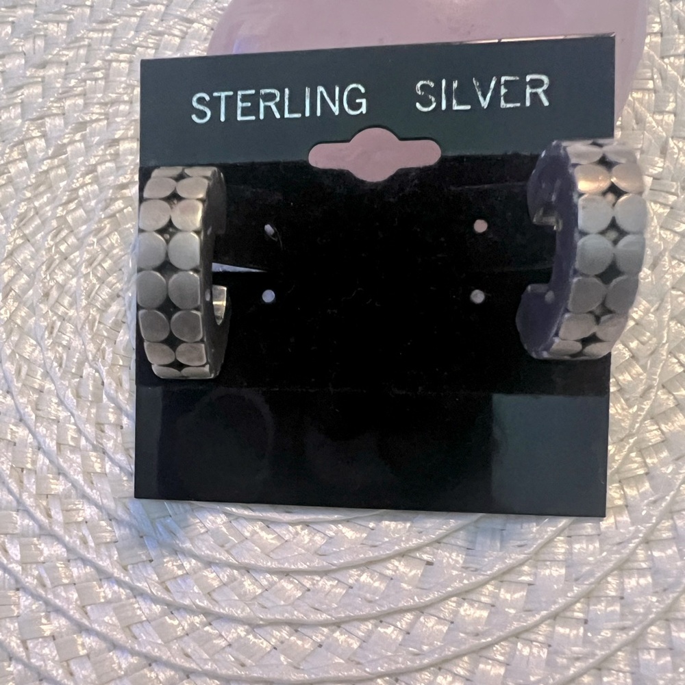 .925 Mila Sterling Silver Textured Solid Hoop Earrings - Picture 3 of 7